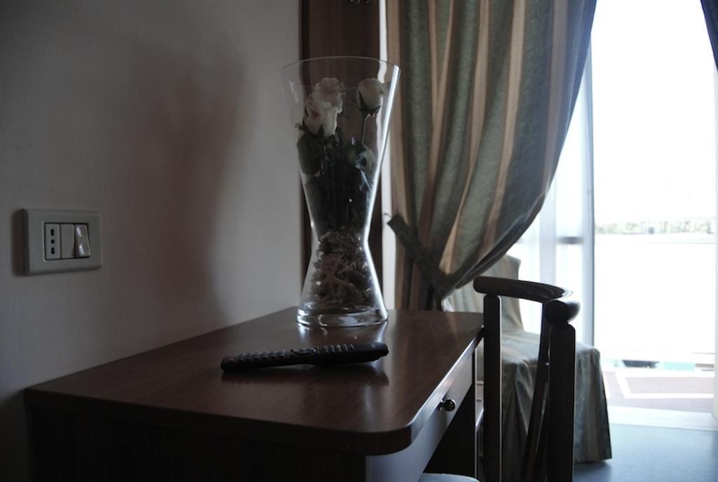 רימיני Hotel Acerboli חדר תמונה