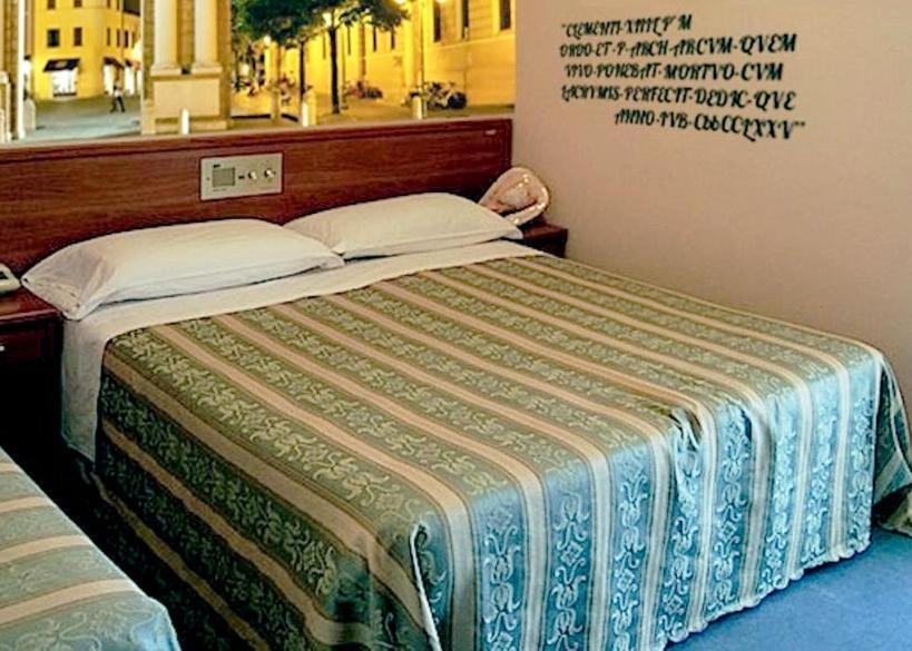 רימיני Hotel Acerboli מראה חיצוני תמונה