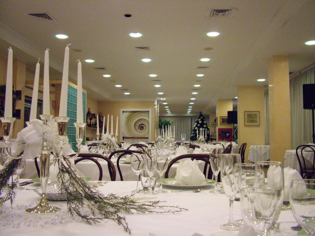 רימיני Hotel Acerboli מראה חיצוני תמונה