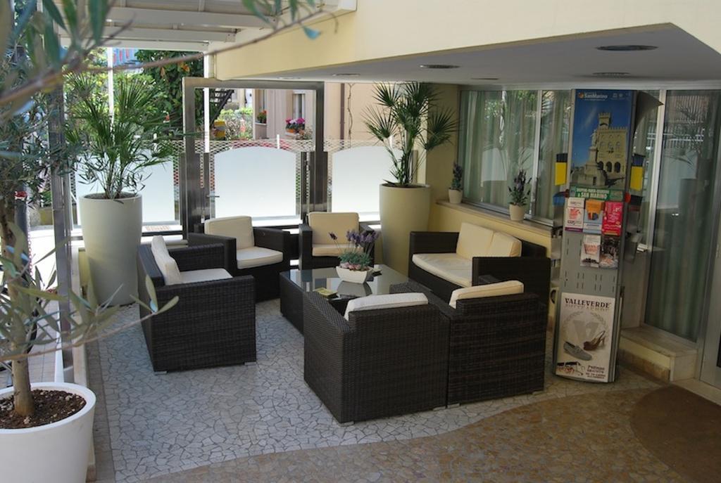 רימיני Hotel Acerboli מראה חיצוני תמונה